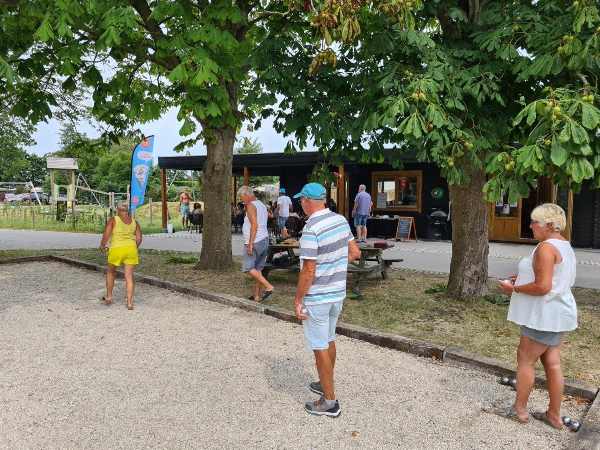 Coco Beach House Op Recreatiepark De Wielen Sint Maarten Bagian luar foto